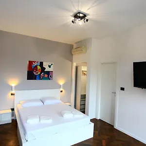 Allegra , Bologne Italie